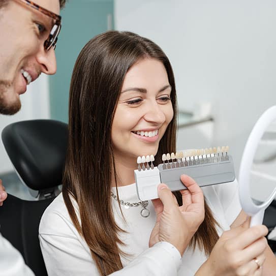 veneers cosmetic dentist Bakersfield cosmetic dentist near me